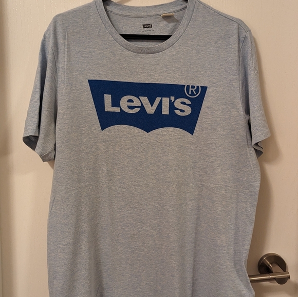 Levi's Light Blue Tshirt - Picture 1 of 2